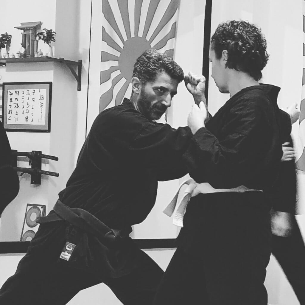 Ejercicio de ken kudaki. Gyokko Ryu (Bujinkan)
